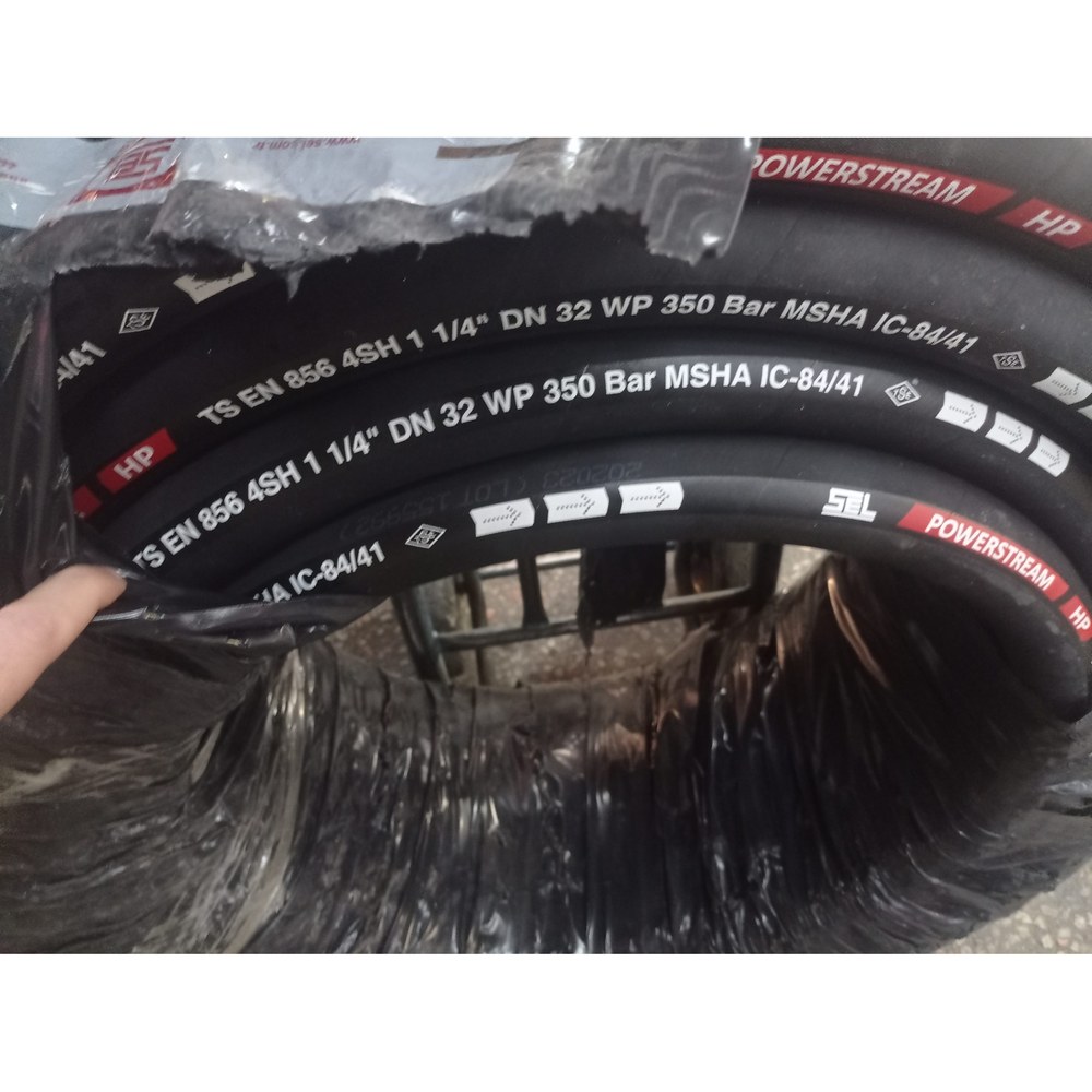 SEL Powerstream 4SH Çok Spiralli Çelik Telli Hidrolik Hortum