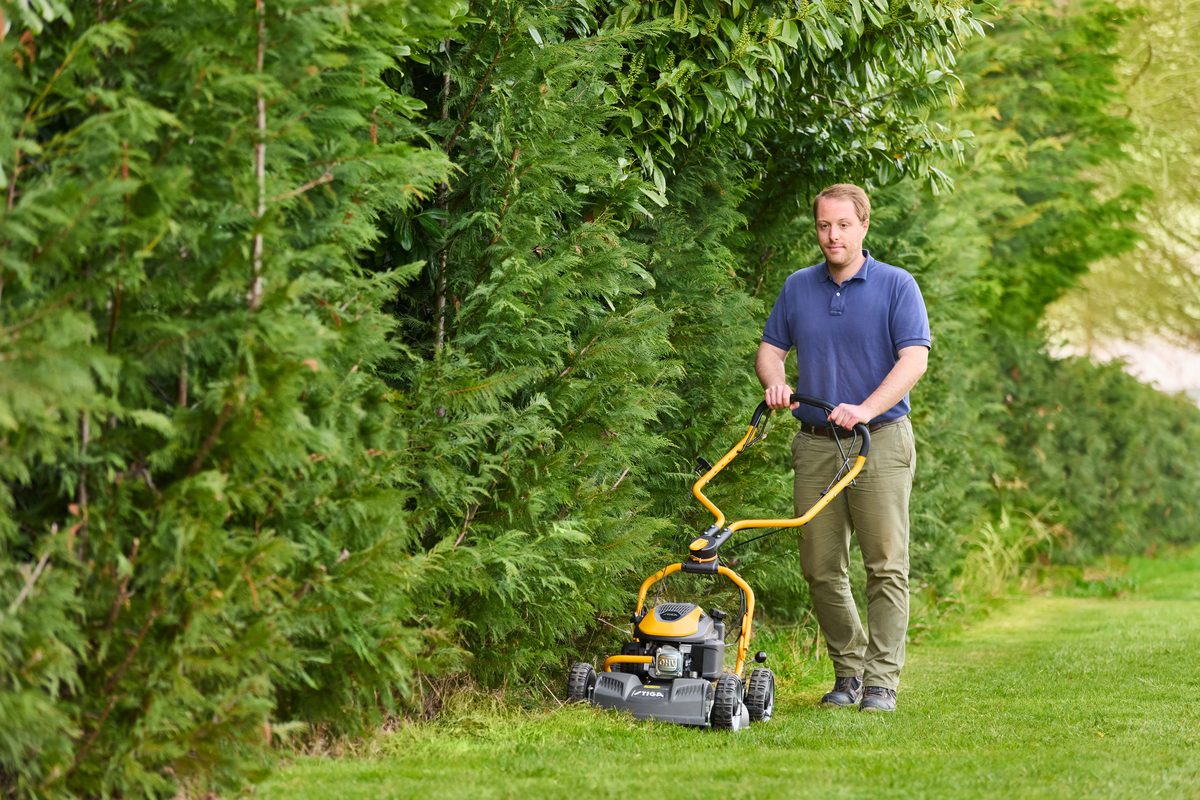 STIGA Multiclip 750 S Benzinli Çim Biçme Makinesi — görsel 4